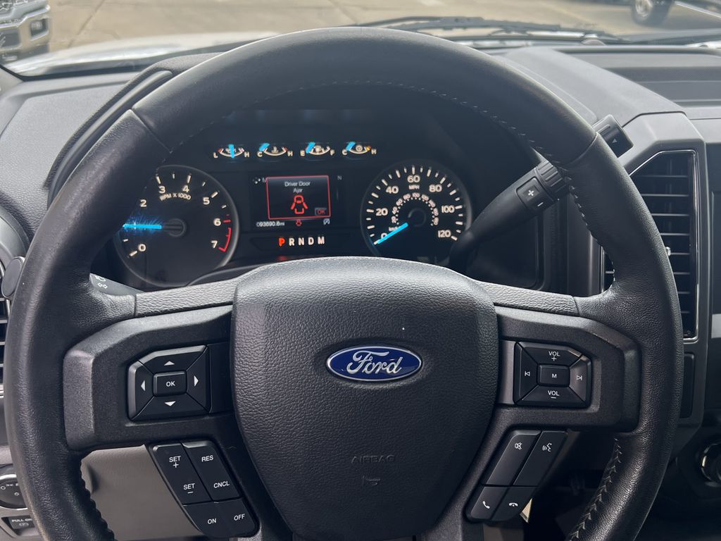 2019 Ford F150 SuperCrew Cab C42025
